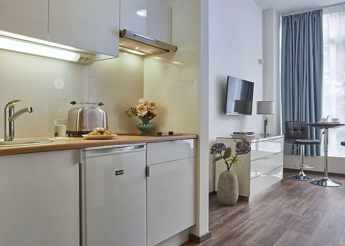 布达佩斯七季公寓酒店