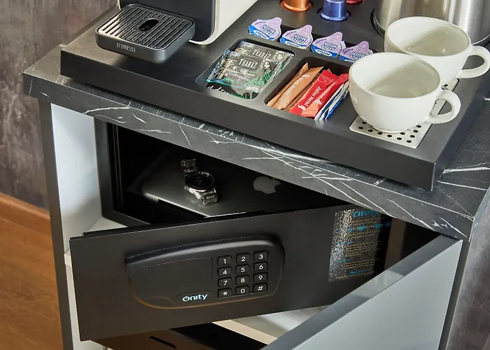 布达佩斯七季公寓酒店 4*