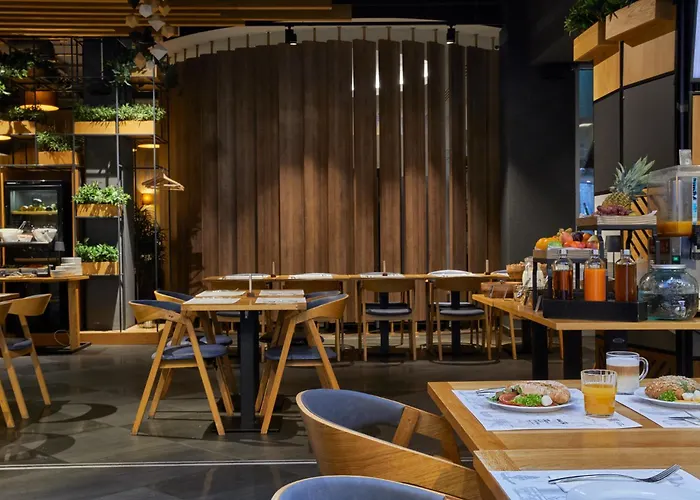 布达佩斯七季公寓酒店 4*