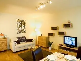 布达佩斯七季公寓酒店 4*