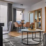 布达佩斯七季公寓酒店 4* 布达佩斯